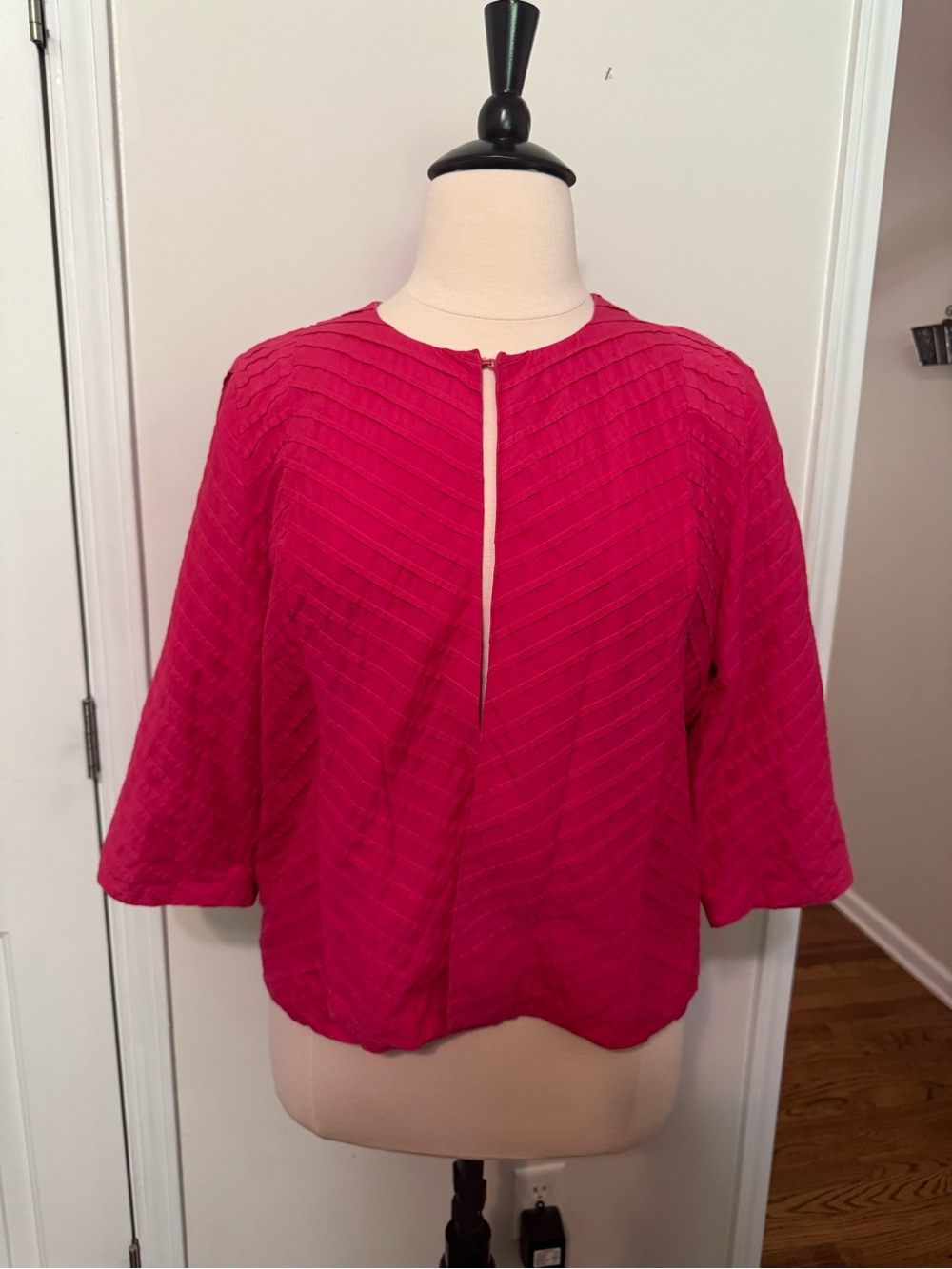 Chico's Fuchsia Chevron-Textured Keyhole jacket